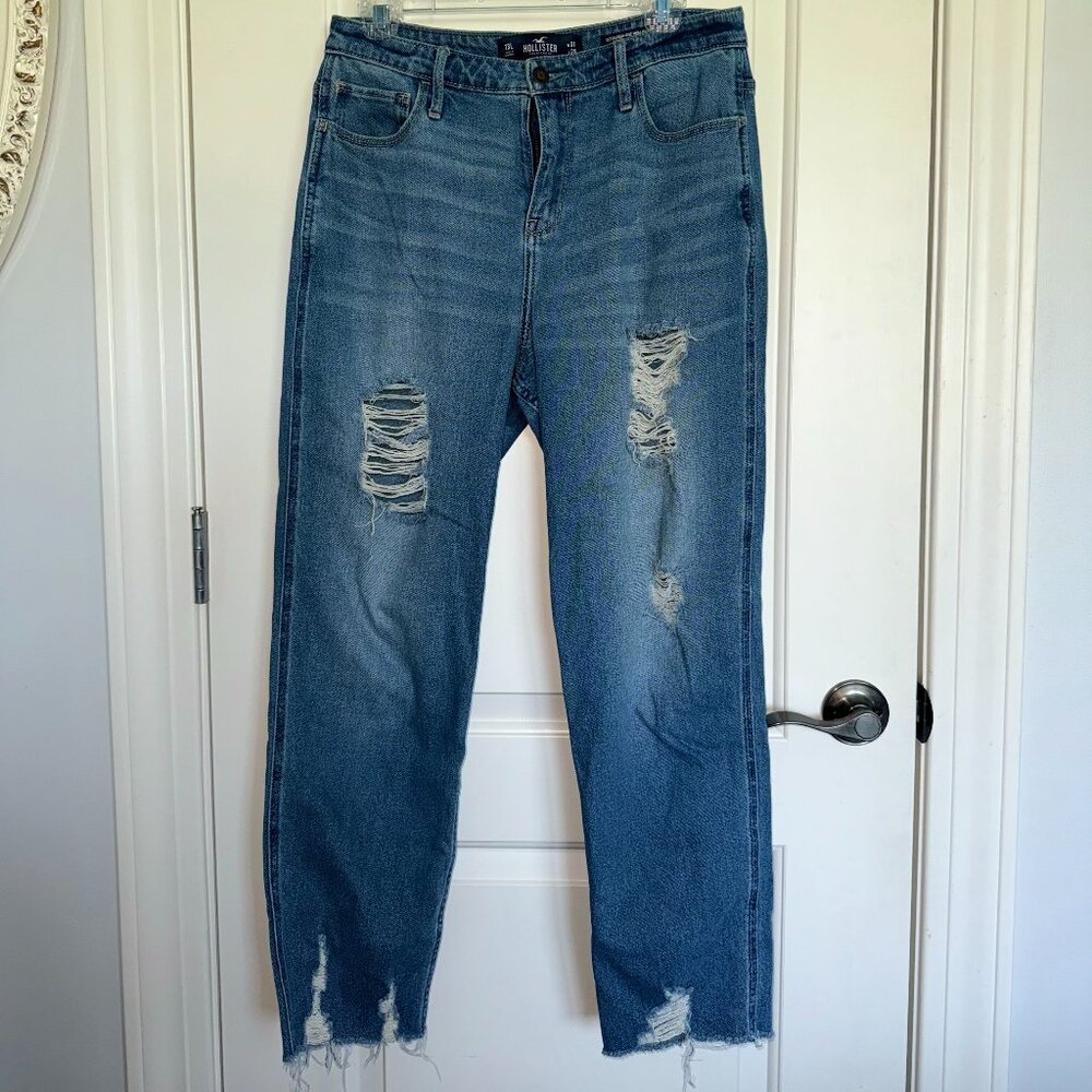 Hollister Ultra High Rise Mom Jeans Size 13 Long Light Wash Ripped Denim